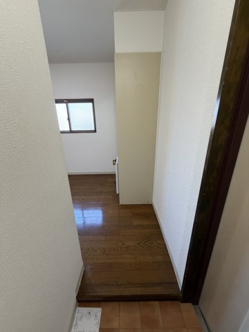 カサベルデ一柳の玄関