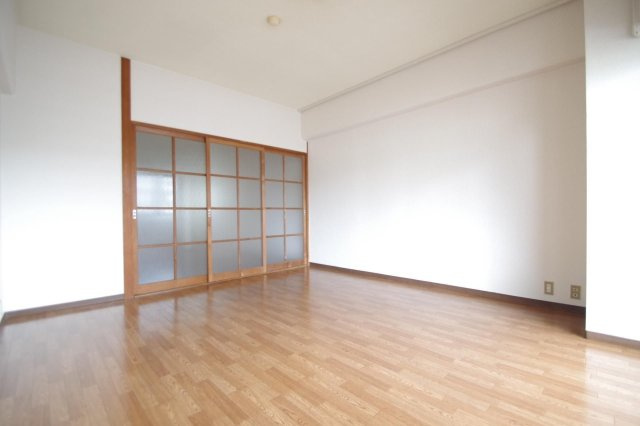 メゾンドアレイ新町のその他
