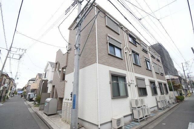 サンテラス鶴間の外観