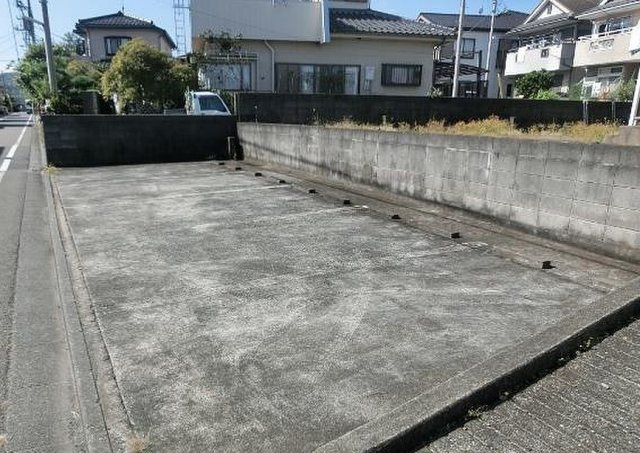 シティハイム寿の駐車場