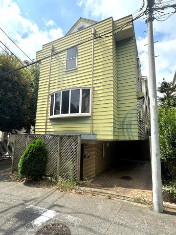 港区西麻布　中古戸建の外観