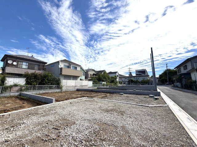 越谷市大泊第１０　6号棟リーブルガーデン新築戸建の外観|これから新しい邸宅が誕生する建築予定地。敷地の形状や実際の境界線を事前にお確かめいただけます。