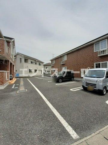 ハーモニー・ベルⅡの駐車場|高崎、前橋のお部屋探しはエンドスケープまで！お客様の理想お聞かせ下さい♪