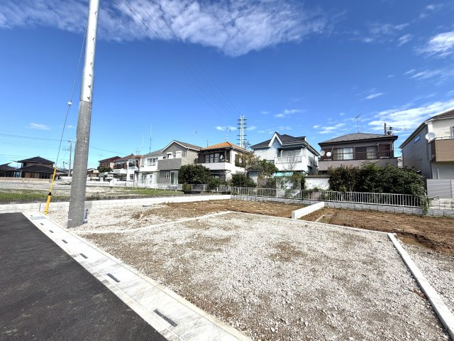 越谷市大泊第１０　7号棟リーブルガーデン新築戸建の外観|夢のマイホームがここに誕生します。近隣の雰囲気や生活利便施設の距離感もあわせてご確認いただけます。