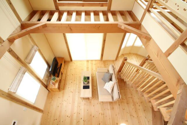 東松山市あずま町１丁目　中古売戸建の居間・リビング