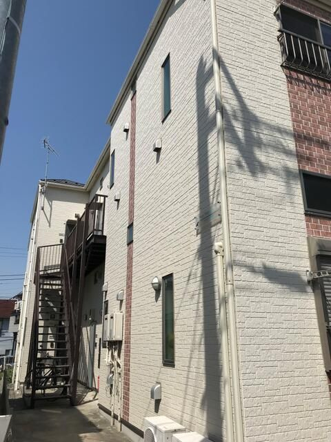 ラプラージュ横浜の外観