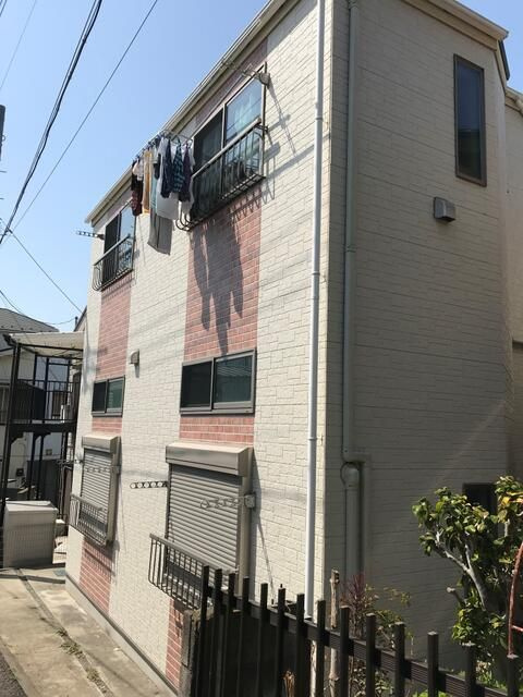 ラプラージュ横浜の外観