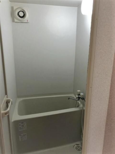 ラプラージュ横浜の浴室