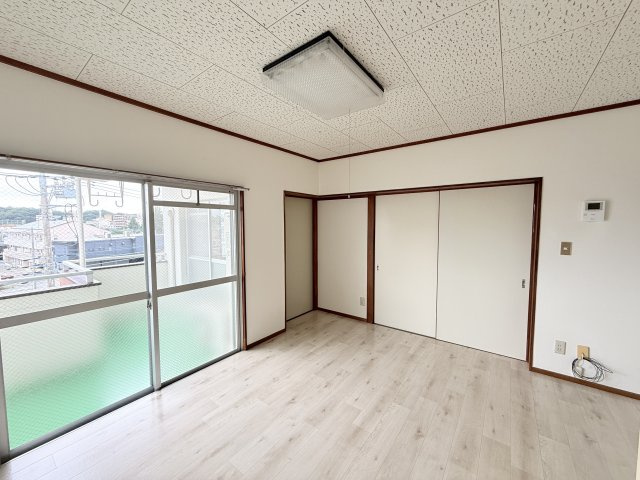 【居間・リビング】 | 丸田ハイツ