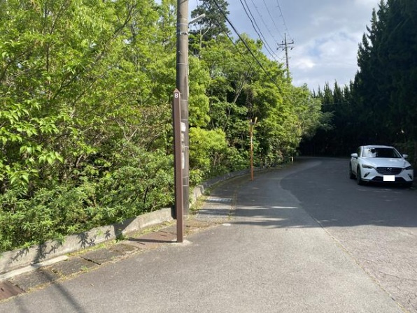 富士急川奈別荘地　小室山グラウンド近くの土地の外観|メイン道路より1本入った角地