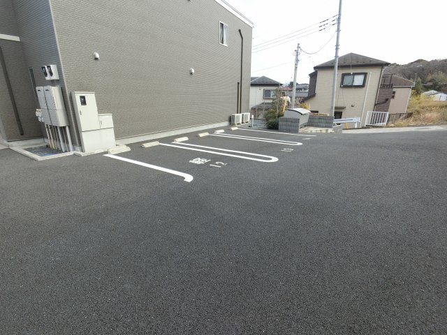 【駐車場】