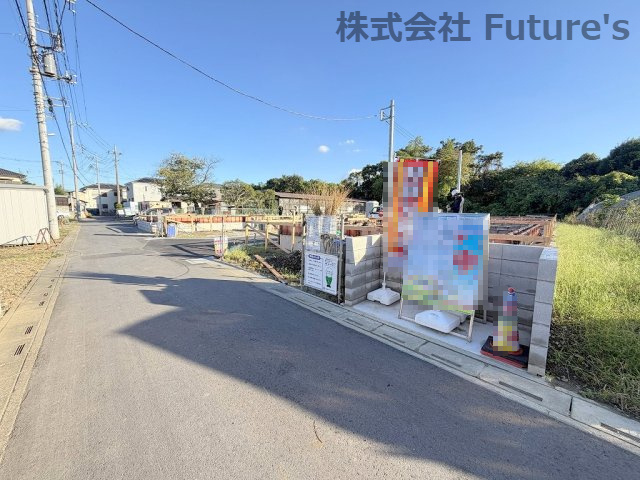 三郷市高州4丁目　新築戸建　全7棟　2号棟の前面道路含む現地写真|■前面道路含む現地写真です。