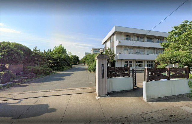 東松山市松葉町　中古売戸建の周辺
