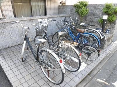 ノベルティ大宮の駐車場|駐輪場