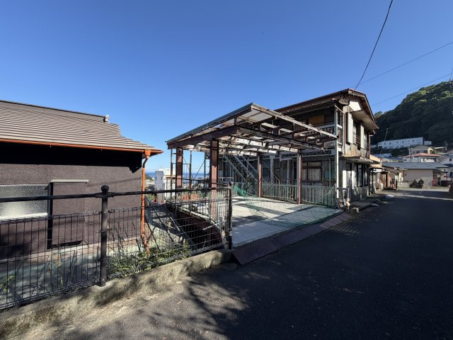 真鶴町　真鶴の駐車場