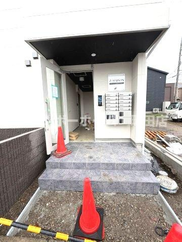 ジーメゾン座間ザミール※初期費用分割あと払いサービス利用可能物件のエントランス