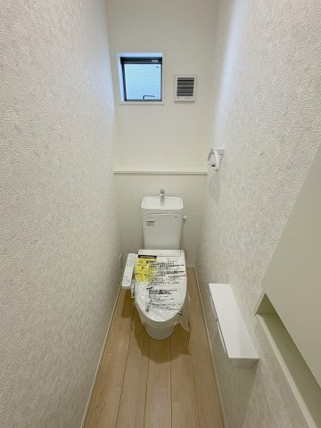 三郷市高州4丁目　新築戸建　全7棟　3号棟のトイレ|同施工会社の参考写真になります。