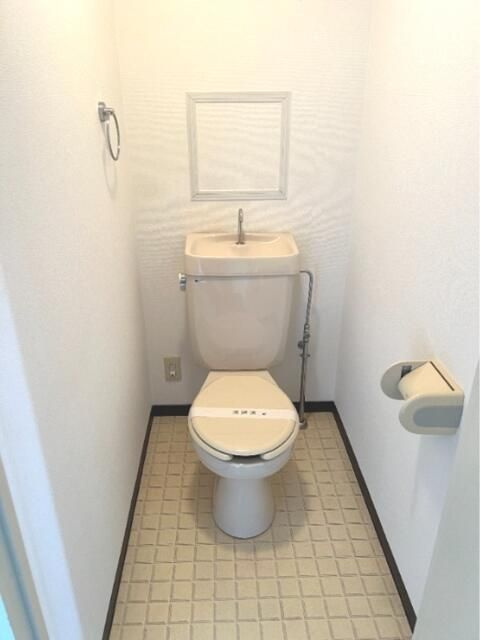 アルデール三郷Ｃ棟のトイレ|※別部屋参考写真