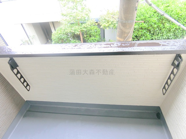 Valle Feliz雑色のバルコニー|物干し金具付きのバルコニー
