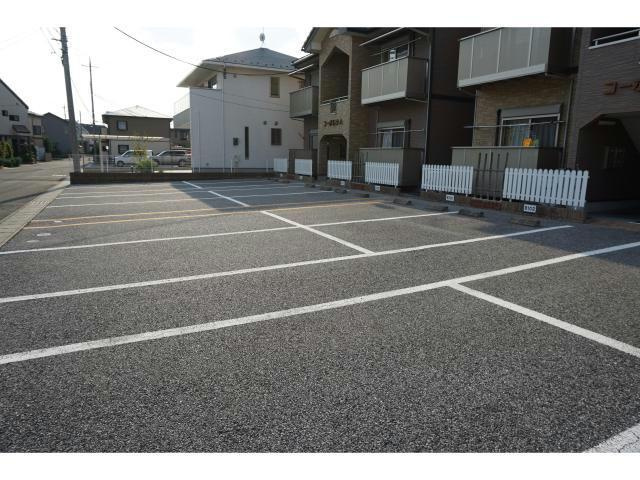 【駐車場】 | コーポ石幸 | 駐車場