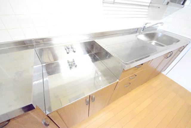 テレパレス日限山のキッチン