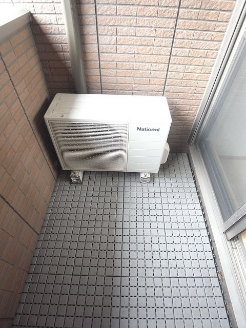 ルシエール東難波のバルコニー
