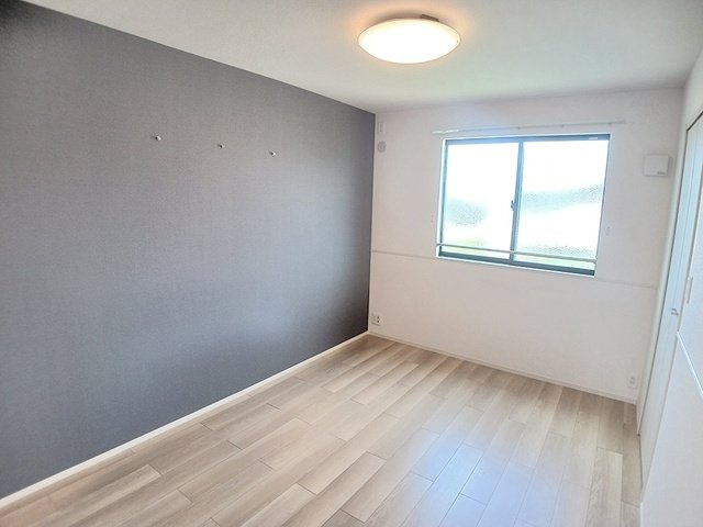 ブルーコーラルの洋室|個人の部屋や寝室として使える洋室です