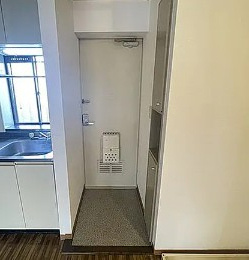 ベルマンションの玄関