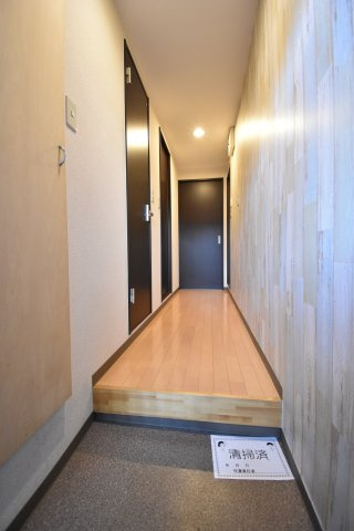 長居コーポの玄関