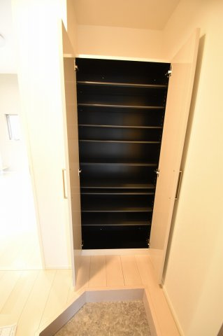 ハーモニーテラス森ノ宮の玄関|他号室参考写真