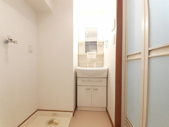プラシードカーサの洗面所|シンプルで使いやすい洗面台です！