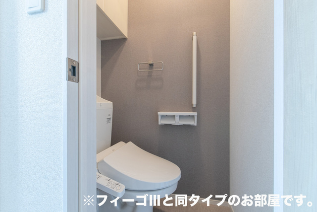 サンローラYのトイレ|清潔感のあるトイレです。