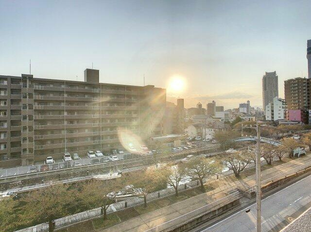 アルファステイツ宝永町桜館（５０３）の展望|2022年10月撮影※現況を優先し…