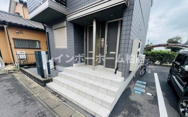 特典：仲介手数料が50％OFFです‼のエントランス|毎日通るエントランスはこのようになっています