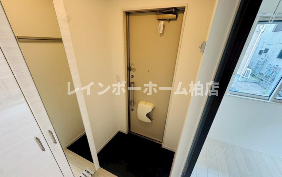 特典：仲介手数料が50％OFFです‼の玄関|シューズボックスがあります