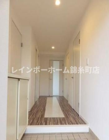 ハイツエレファントの玄関