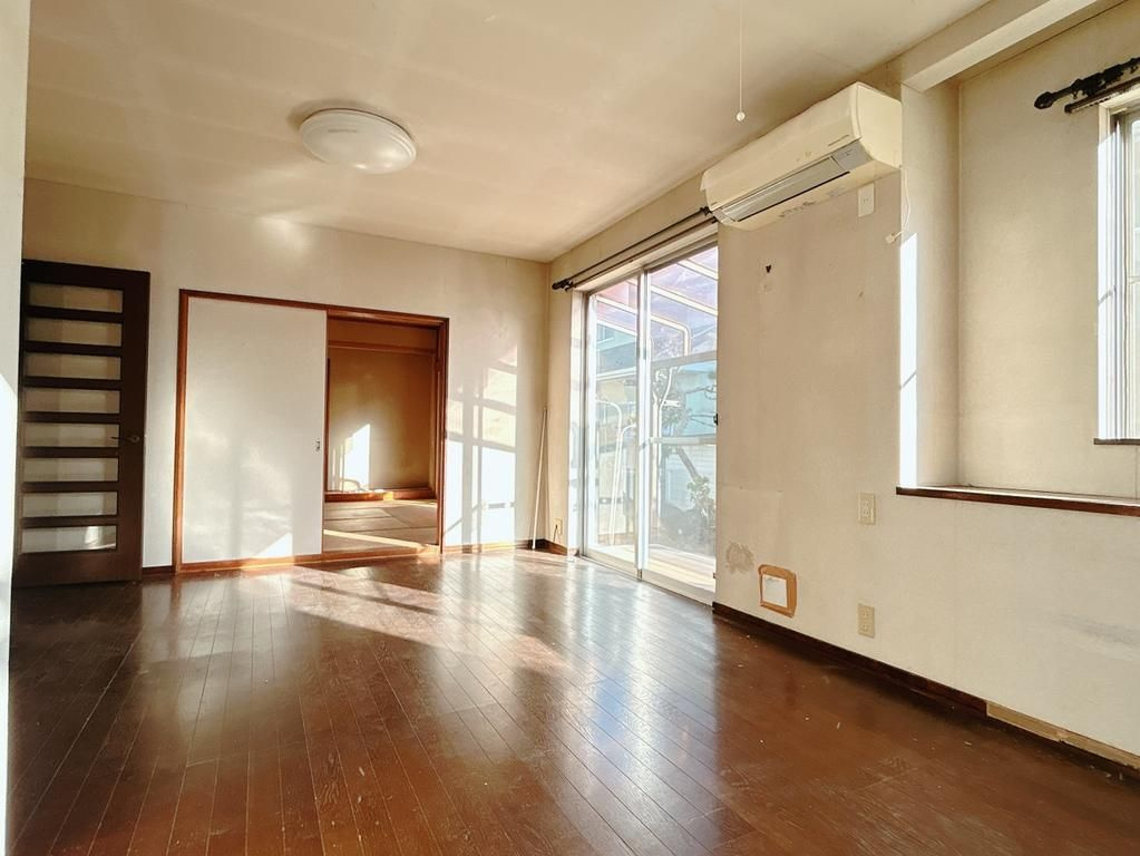 東松山市殿山町　中古売戸建の洋室