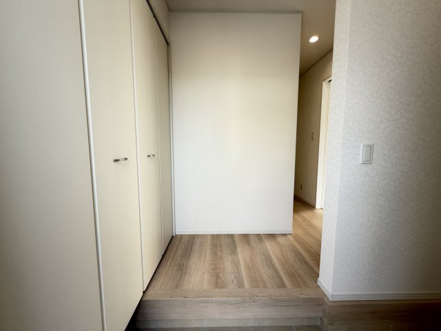 糸満市名城　第1（全2棟）の玄関|※同施工会社写真です 