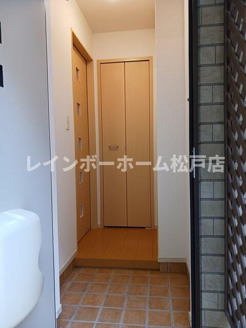 【非対面対応】接客・申込・契約オンライン！LINE×相談可！の玄関|落ち着いた玄関です
