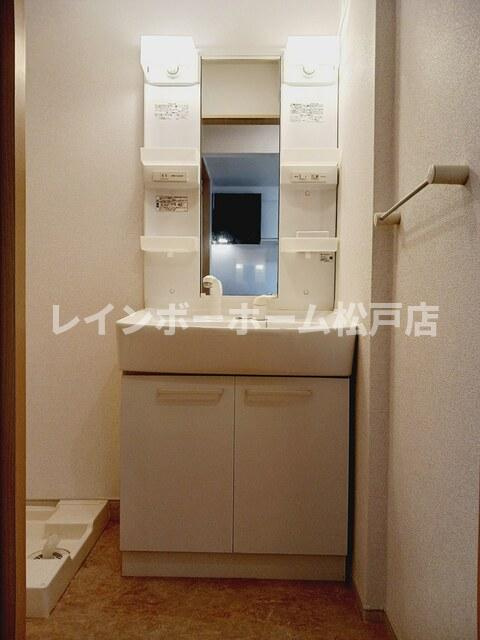 【非対面対応】接客・申込・契約オンライン！LINE×相談可！の洗面所|脱衣スペースもあります