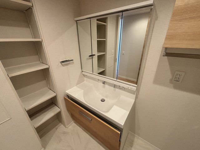Via Sole六甲道の洗面所