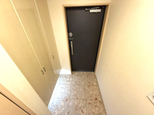 グラビスコート三条堺町の玄関|毎日通る玄関はこちらです