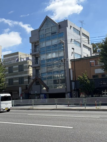 桜台ツーウッズビルの外観