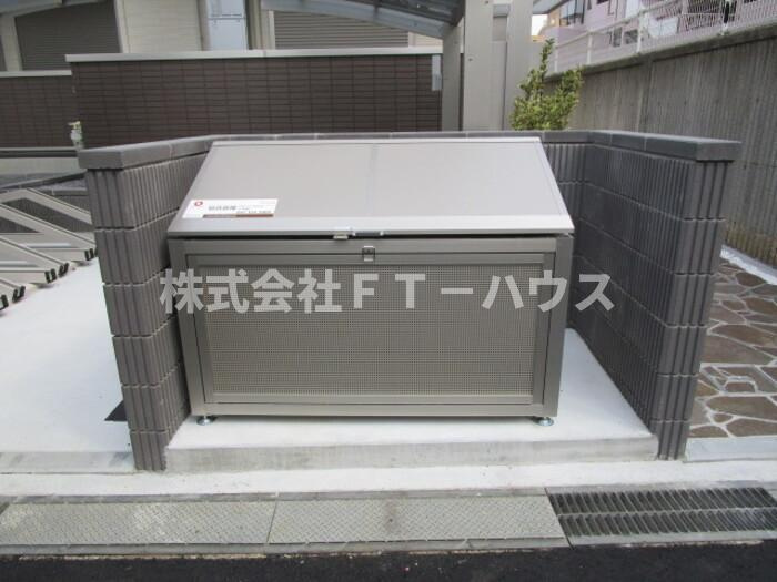 アクシス八幡のその他共用部分|入居者様専用ゴミストッカー