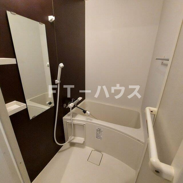 Ｅｌｕａ　Ａｎｅｌａの浴室