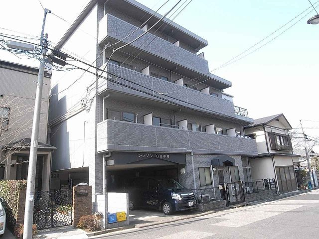 ラ・セゾン白山の外観