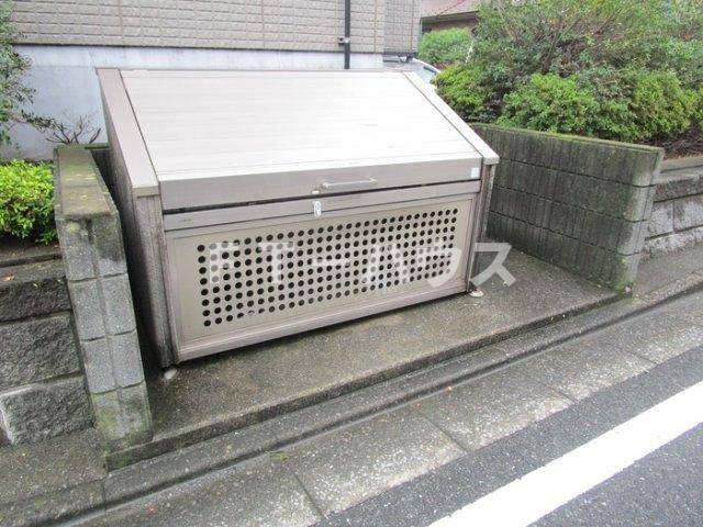 リビングタウン堀之内 Ａのその他共用部分|入居者様専用ゴミストッカー