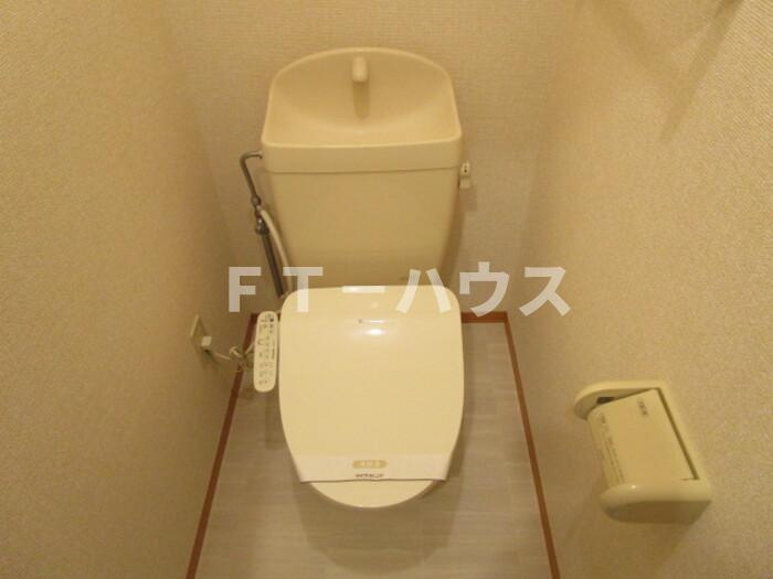 ヒルサイドテラスのトイレ|温水洗浄暖房便座