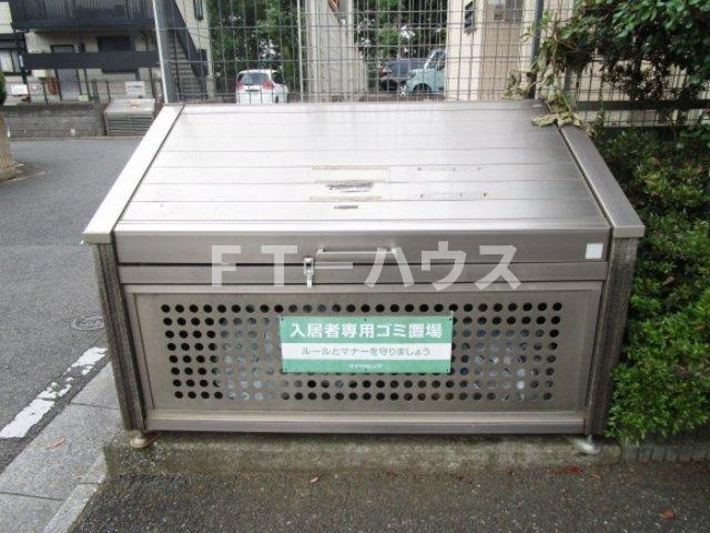 ヒルサイドテラスのその他共用部分|入居者専用ゴミストッカー
