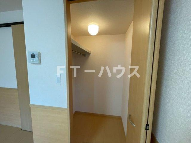 ＫＳ・フォンティーヌの収納|ウォークインクローゼット